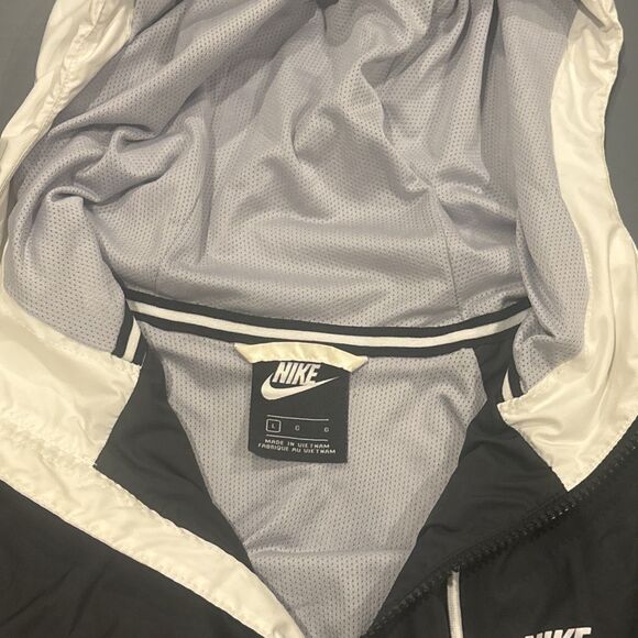 Nike Sportswear Windrunner Men’s Large Mesh Lined Full Zip Jacket White - Picture 2 of 10